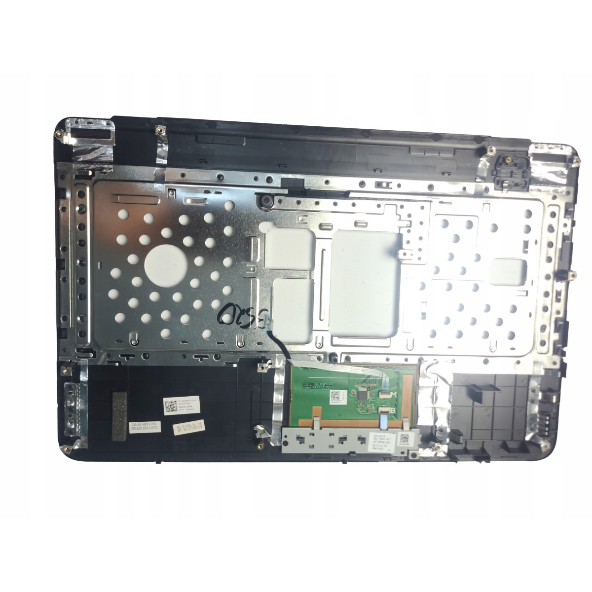 Palmrest upper casing touchpad Dell Inspiron 3520 in working order