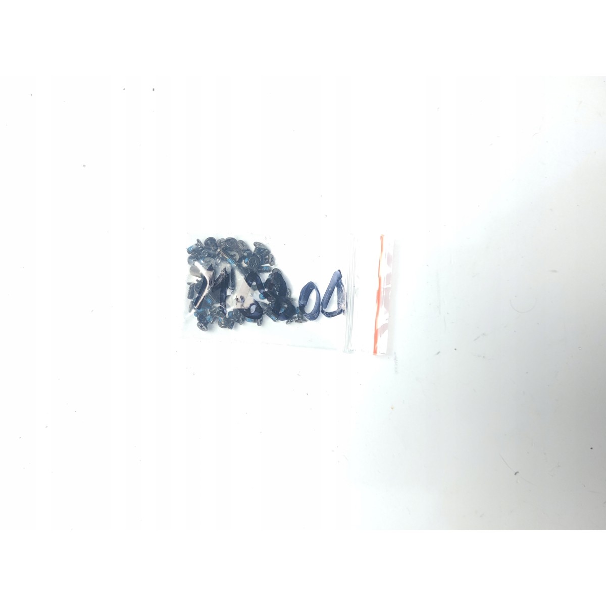 Set of screws for Dell Precision M6800