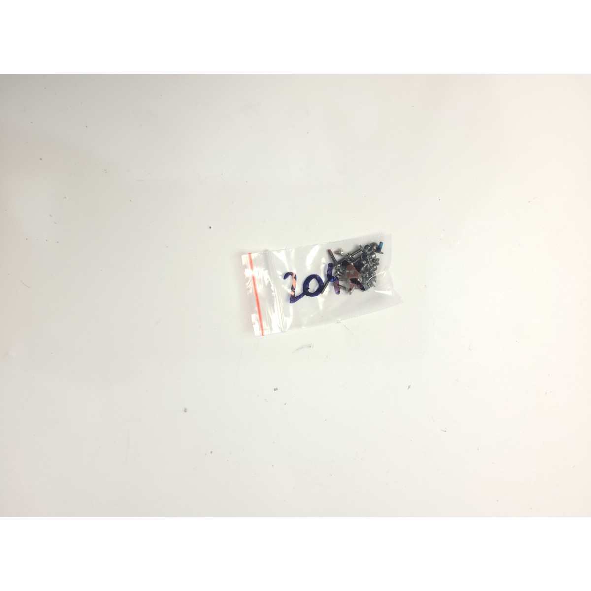 Set of screws for Lenovo Thinkpad R500