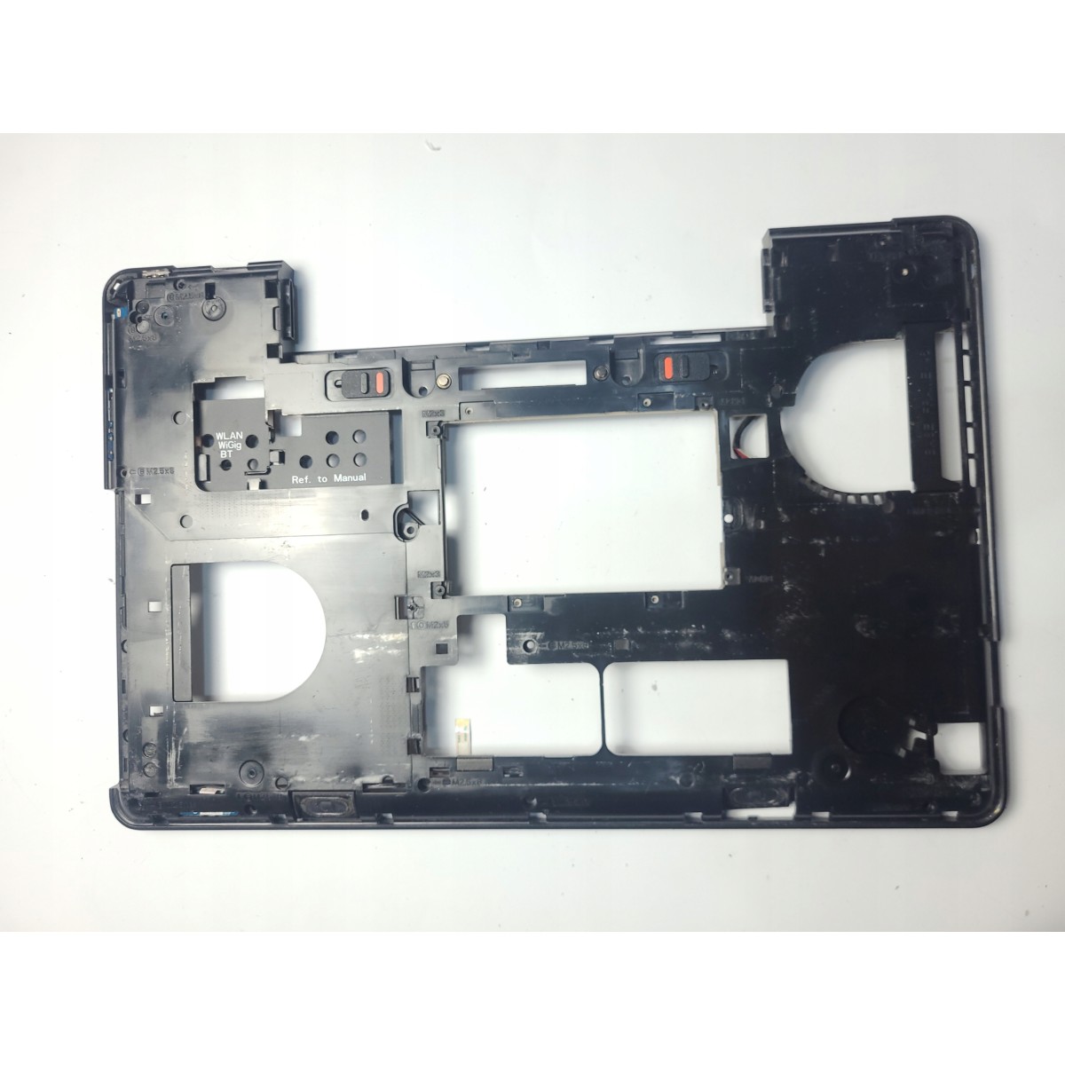 Dell Latitude E5540 lower case in working order