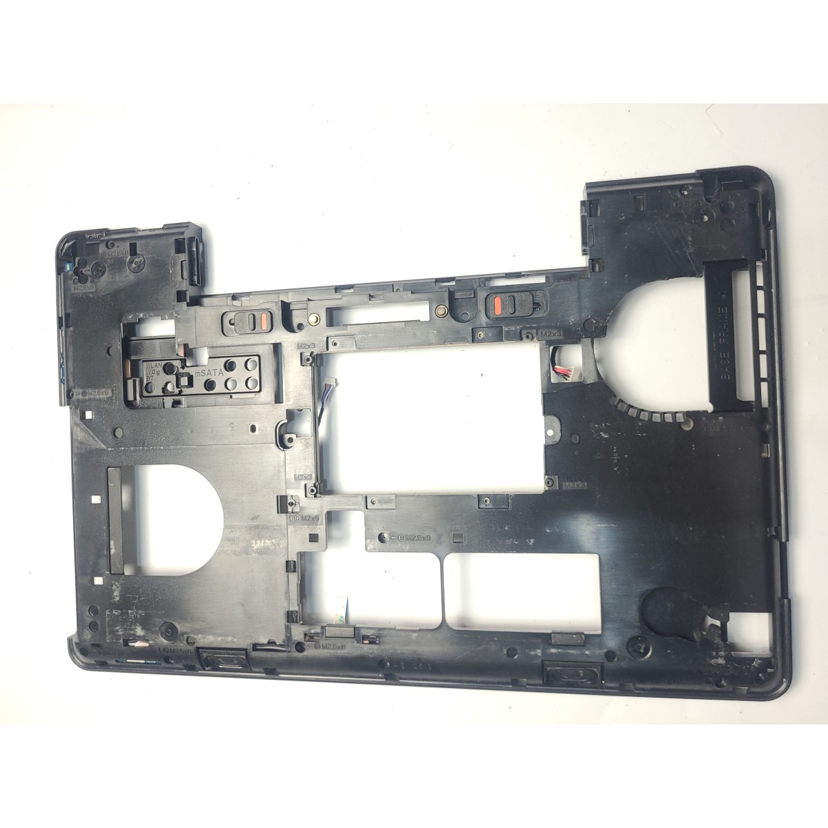 Dell Latitude E5540 lower case in working order