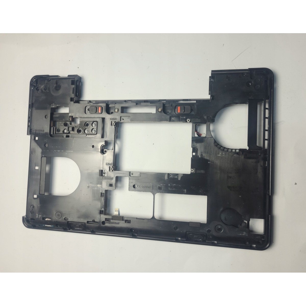 Obudowa dolna kadłubek Dell Latitude E5540 sprawna