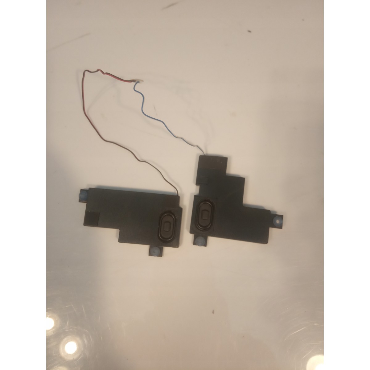 Lenovo 300-17ISK speakers