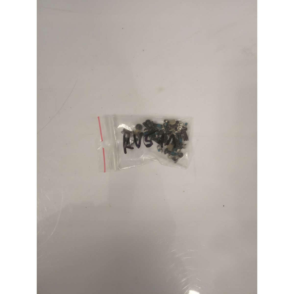 Set of screws Samsung RV511